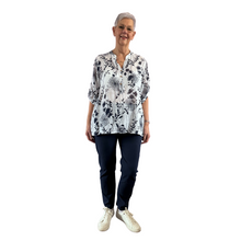 Load image into Gallery viewer, Ladies white/navy dandelion print shirt (A127)
