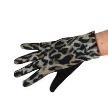 Load image into Gallery viewer, Natural Leopard print super soft ladies gloves G2108