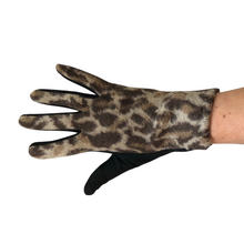 Load image into Gallery viewer, Brown Leopard print super soft ladies gloves G2108