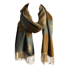 Load image into Gallery viewer, Ladies Cashmere Camel Dandelion reversable Blanket Scarf