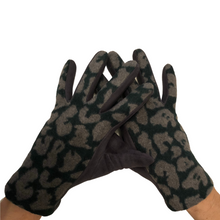 Load image into Gallery viewer, G1921 Leopard print super soft ladies gloves