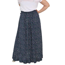 Load image into Gallery viewer, Ladies Navy Blue Wrap around Skirt with pockets. (A118)