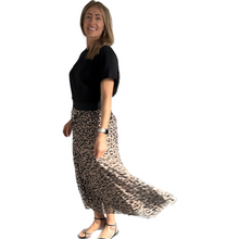 Load image into Gallery viewer, Beige leopard print skirt UK
