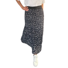 Load image into Gallery viewer, Ladies dark grey Animal Leopard Print Pleated Lined Skirt(A101)