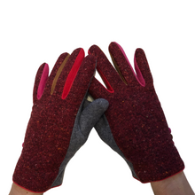 Load image into Gallery viewer, G1918 Speckled pattern super soft ladies stylish gloves with different coloured splashes of colour between fingers.