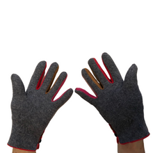 Load image into Gallery viewer, G1918 Speckled pattern super soft ladies stylish gloves with different coloured splashes of colour between fingers.
