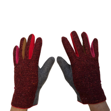 Load image into Gallery viewer, G1918 Speckled pattern super soft ladies stylish gloves with different coloured splashes of colour between fingers.