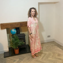 Load image into Gallery viewer, Light pink animal design floaty dress with pockets (A172)
