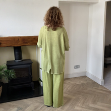 Load image into Gallery viewer, Linda Classic Yellow Shirred Waistband Palazzo Trousers with Pockets | UK 10–16
