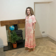 Load image into Gallery viewer, Light pink animal design floaty dress with pockets (A172)
