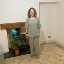 Load image into Gallery viewer, Linda Classic Khaki green Shirred Waistband Palazzo Trousers with Pockets | UK 10–16
