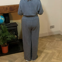 Load image into Gallery viewer, Linda Denim Blue Shirred Waistband Palazzo Trousers with Pockets | UK 10–16
