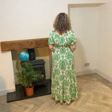 Load image into Gallery viewer, Elizabeth Apple green Print Dress | Puff Sleeve &amp; Stretchy Panel UK 10–14
