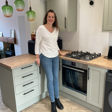 Load image into Gallery viewer, Super Soft Cream Italian Plain Jumper – One Size (12–16) A176
