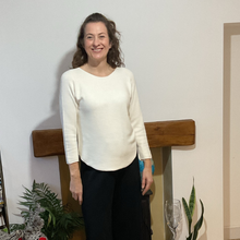 Load image into Gallery viewer, Super Soft Round neck Cream Italian Plain Jumper – One Size (12–16) A185
