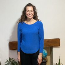 Load image into Gallery viewer, Super Soft Round neck Royal Blue Italian Plain Jumper – One Size (12–16) A185

