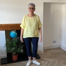 Load image into Gallery viewer, Caroline Green Linen/cotton  Mix Top | Flattering One Size UK 10–18
