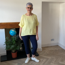 Load image into Gallery viewer, Caroline Green Linen/cotton  Mix Top | Flattering One Size UK 10–18
