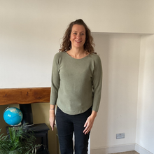 Load image into Gallery viewer, Super Soft Round neck Khaki Green Italian Plain Jumper – One Size (12–16) A185
