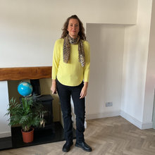 Load image into Gallery viewer, Super Soft Round neck Yellow Italian Plain Jumper – One Size (12–16) A185
