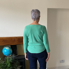 Load image into Gallery viewer, Super Soft Round neck Apple Green Italian Plain Jumper – One Size (12–16) A185
