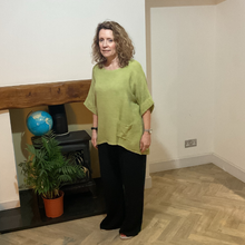 Load image into Gallery viewer, Caroline Green Linen/cotton  Mix Top | Flattering One Size UK 10–18
