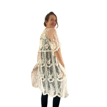 Load image into Gallery viewer, White lace Open Front Kimono, Casual Cover Up Kimono For Spring &amp; Summer.
