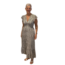 Load image into Gallery viewer, Ladies Dark green V neck button front floral dress (A169)
