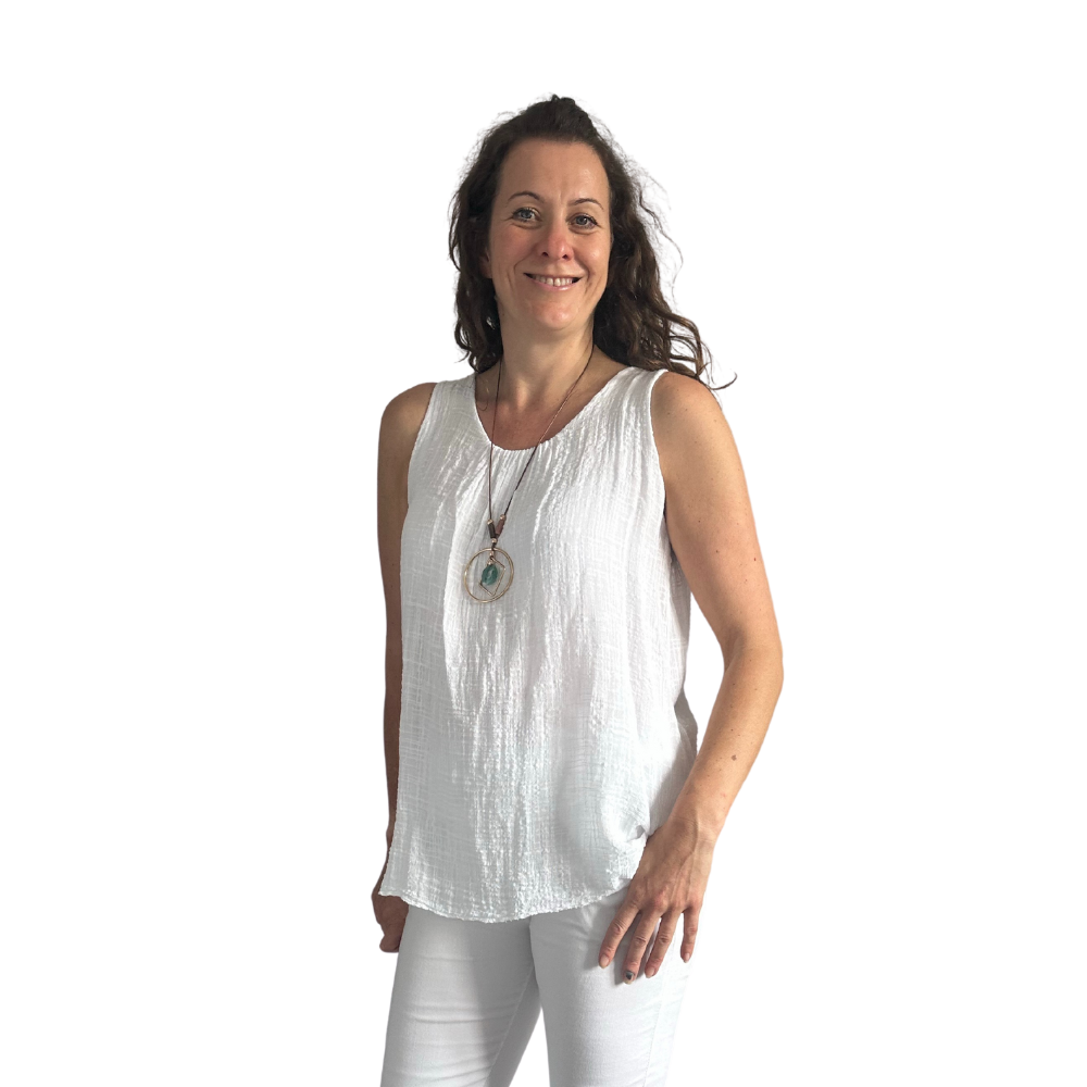 White Sleeveless layered top for women. (A161)