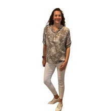 Load image into Gallery viewer, Ladies Mocha dandelion print shirt (A127)
