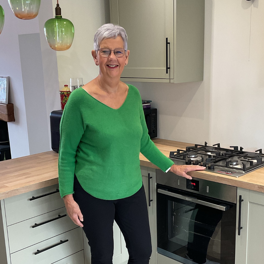 Super Soft Green Italian Plain Jumper – One Size (12–16) A176