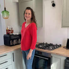 Load image into Gallery viewer, Super Soft rted Italian Plain Jumper – One Size (12–16) A176
