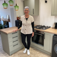 Load image into Gallery viewer, Cream 3 button waistcoat a174
