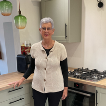 Load image into Gallery viewer, Cream 3 button waistcoat a174
