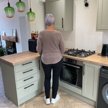 Load image into Gallery viewer, Super Soft Mocha Italian Plain Jumper – One Size (12–16)  A176
