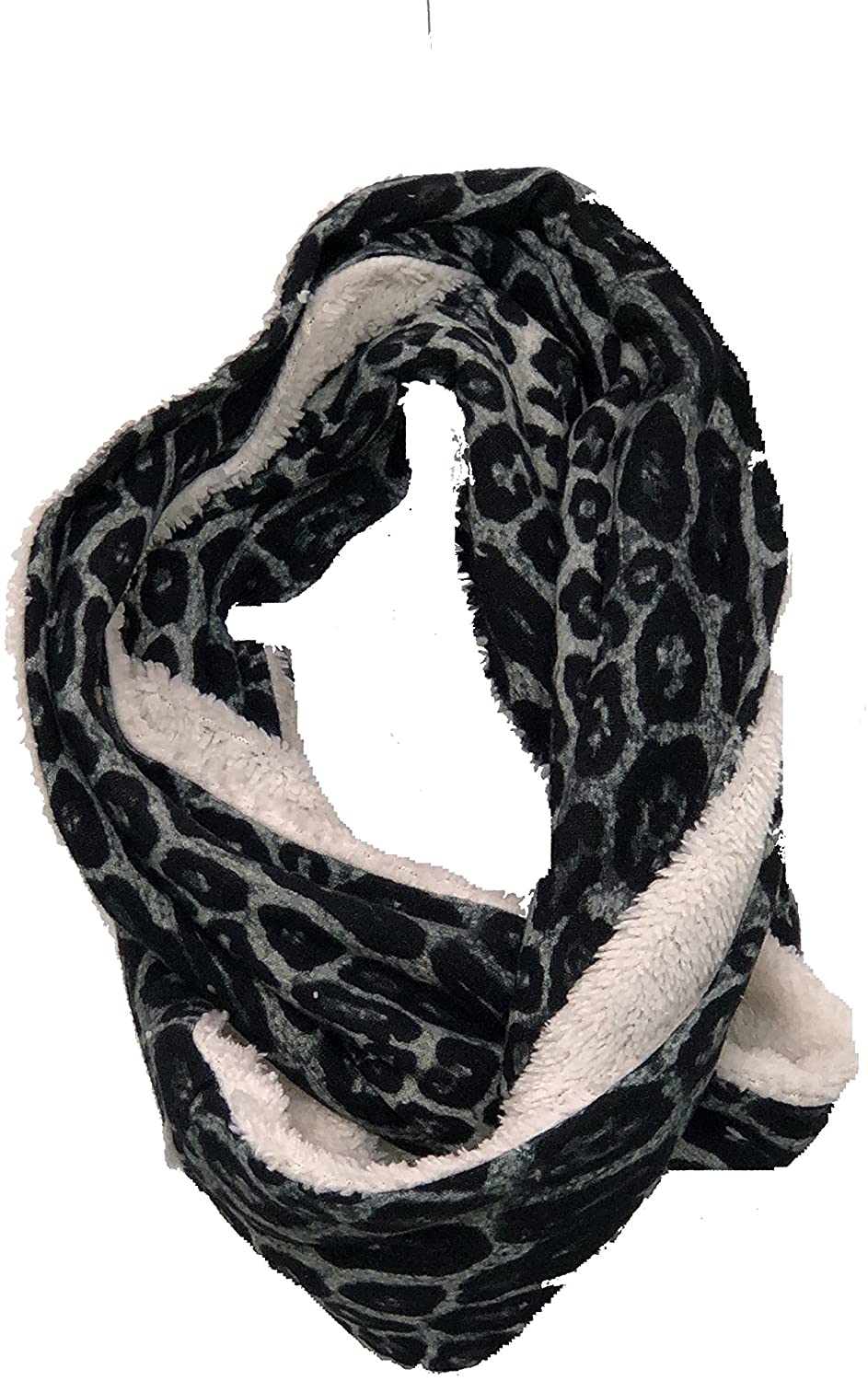 Pamper Yourself Now Chunky black and white leopard print snood