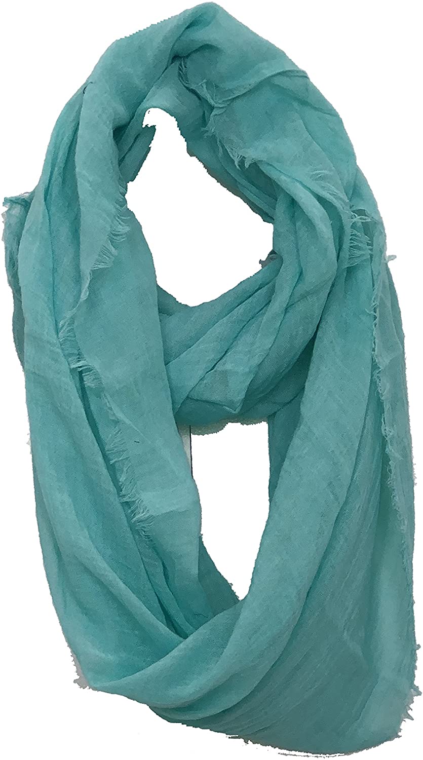 Green plain snood with frayed edge
