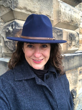 Load image into Gallery viewer, Navy Adjustable felt look Fedora hat
