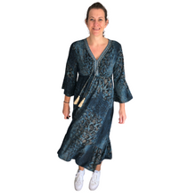 Load image into Gallery viewer, Ladies long Teal animal print dress (A125)

