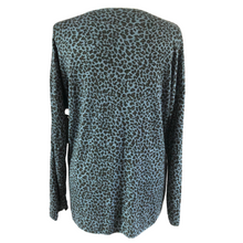 Load image into Gallery viewer, Blue small leopard print top A139
