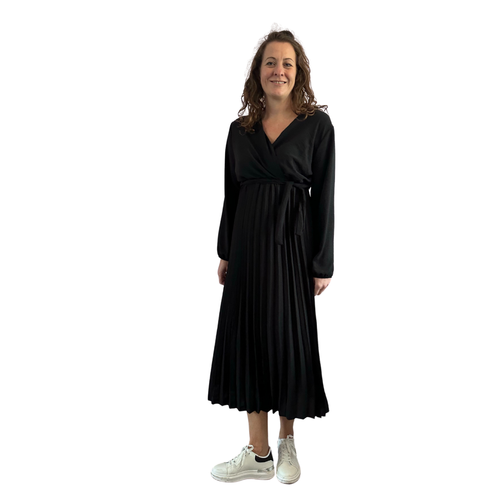Black Pleated midi dress with long sleeves for women (a149)
