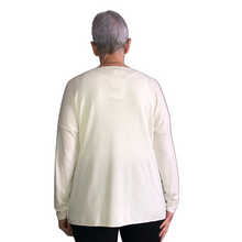Load image into Gallery viewer, Women&#39;s white Dandelion long sleeve jumper with sparkle.  (A98)
