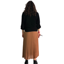 Load image into Gallery viewer, Tan Ladies Pleated Lined Skirt (A105) - Made in Italy
